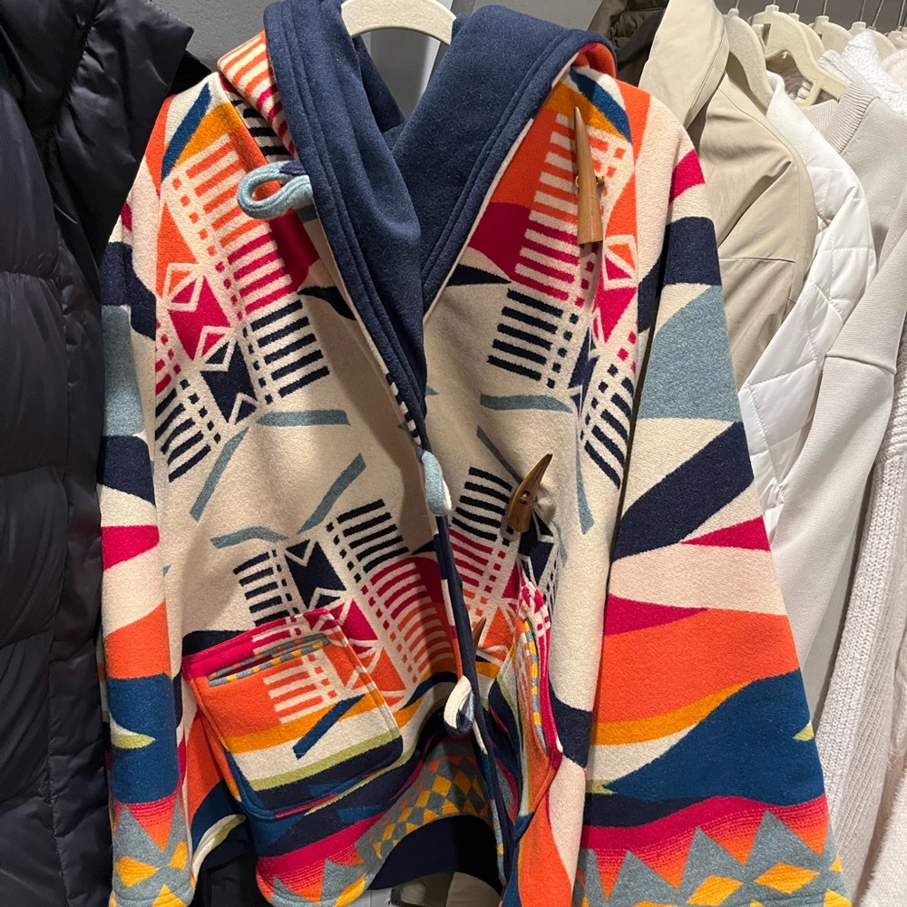 Lindsay Thornburg cape (Pendleton)